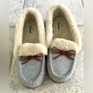 Like new Grey moccasins